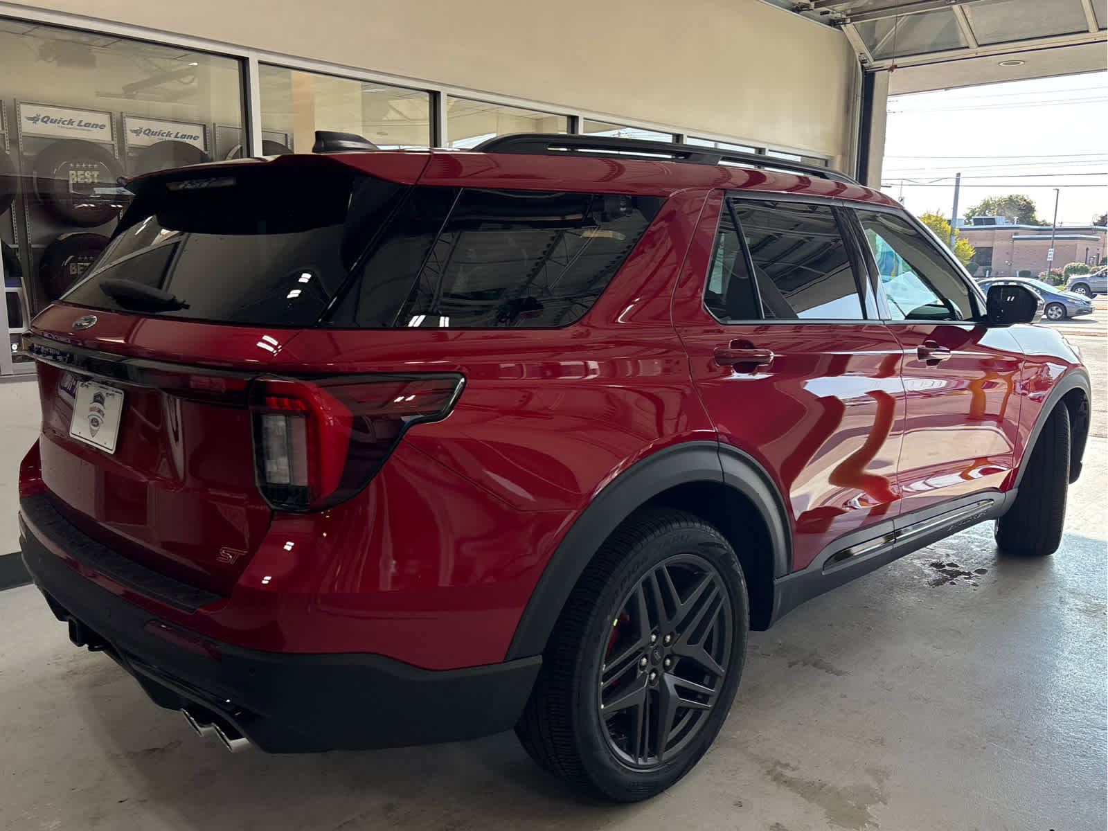 New 2025 Ford Explorer ST image 6