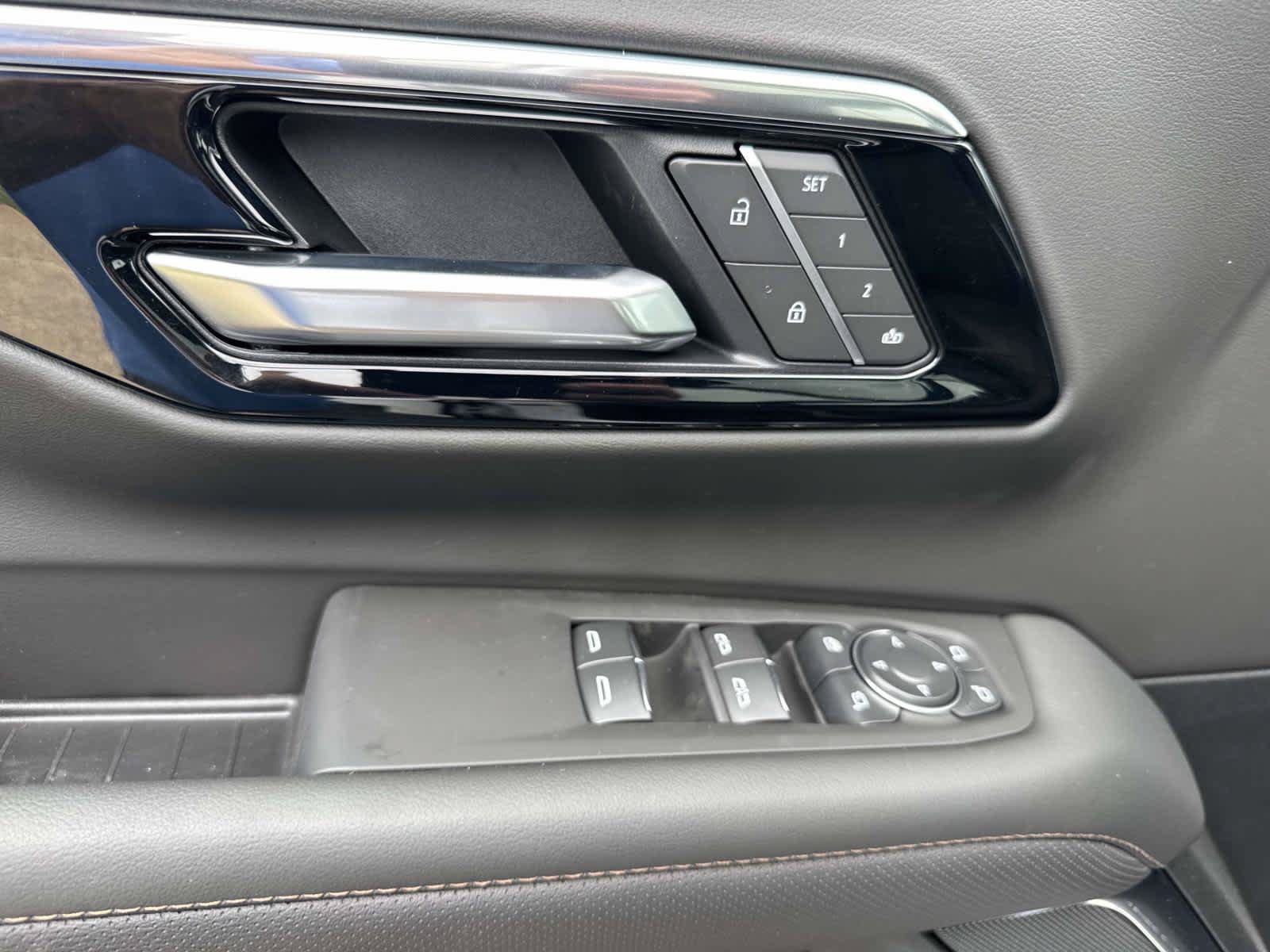 New 2026 Chevrolet Tahoe High Country AWD/4WD image 14