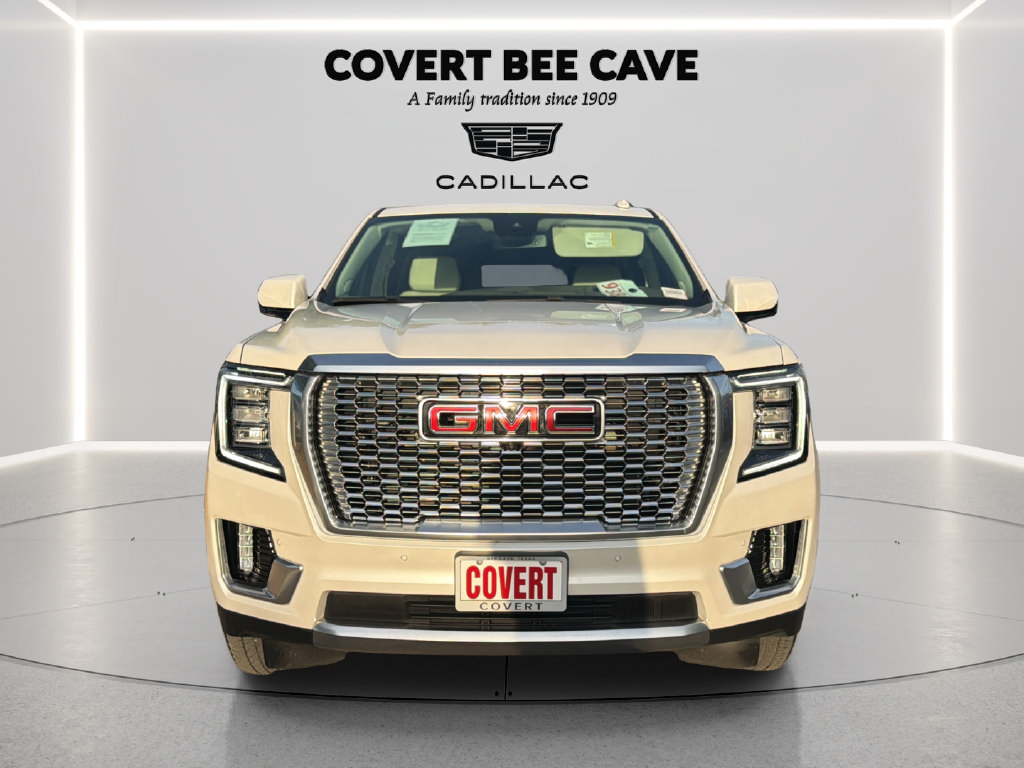 Used 2023 GMC Yukon XL Denali AWD/4WD image 2