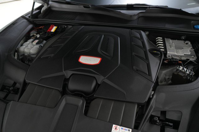Used 2021 Porsche Cayenne GTS AWD/4WD image 68