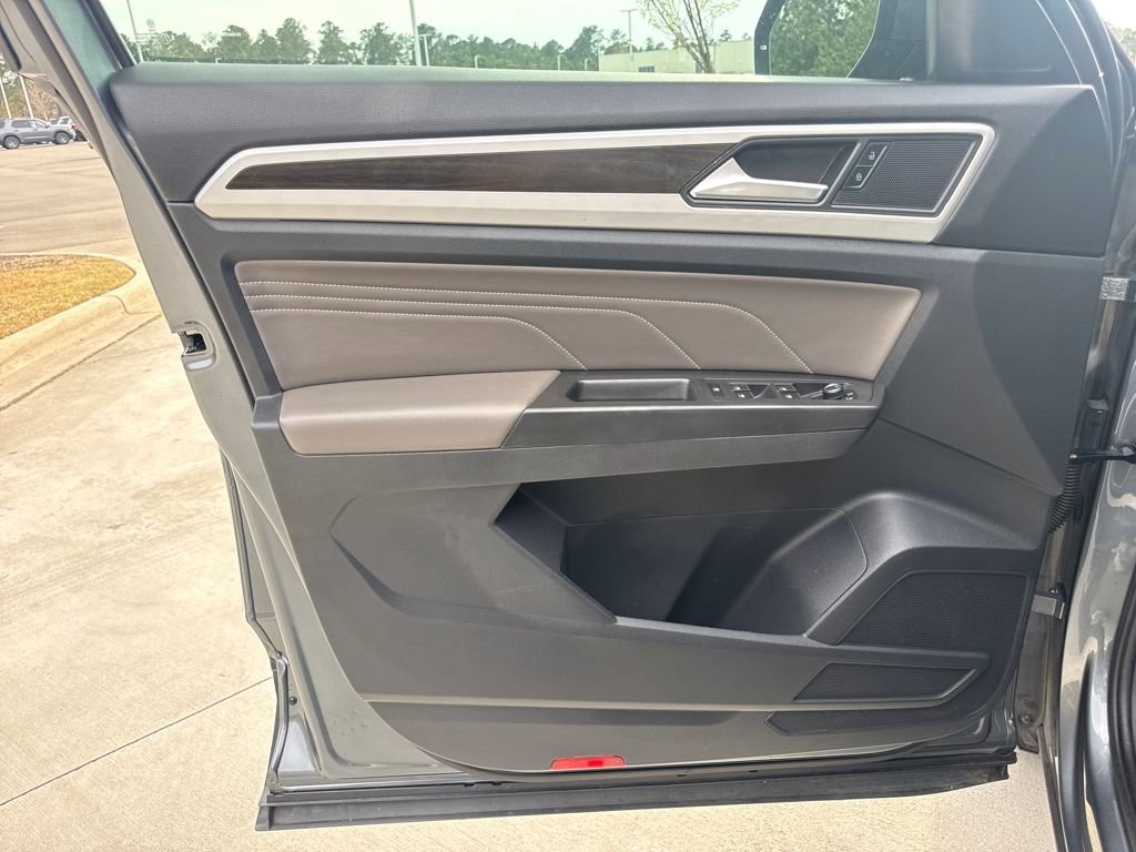 Used 2022 Volkswagen Atlas SE image 14