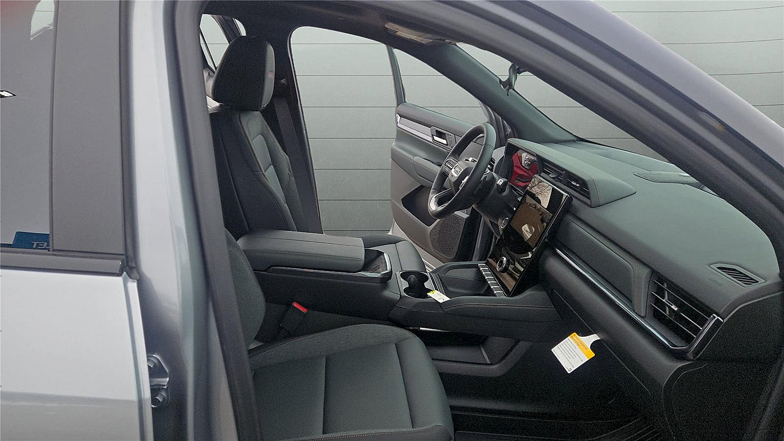 New 2026 GMC Terrain AT4 w/ LPO, Floor Liner Package AWD/4WD image 24