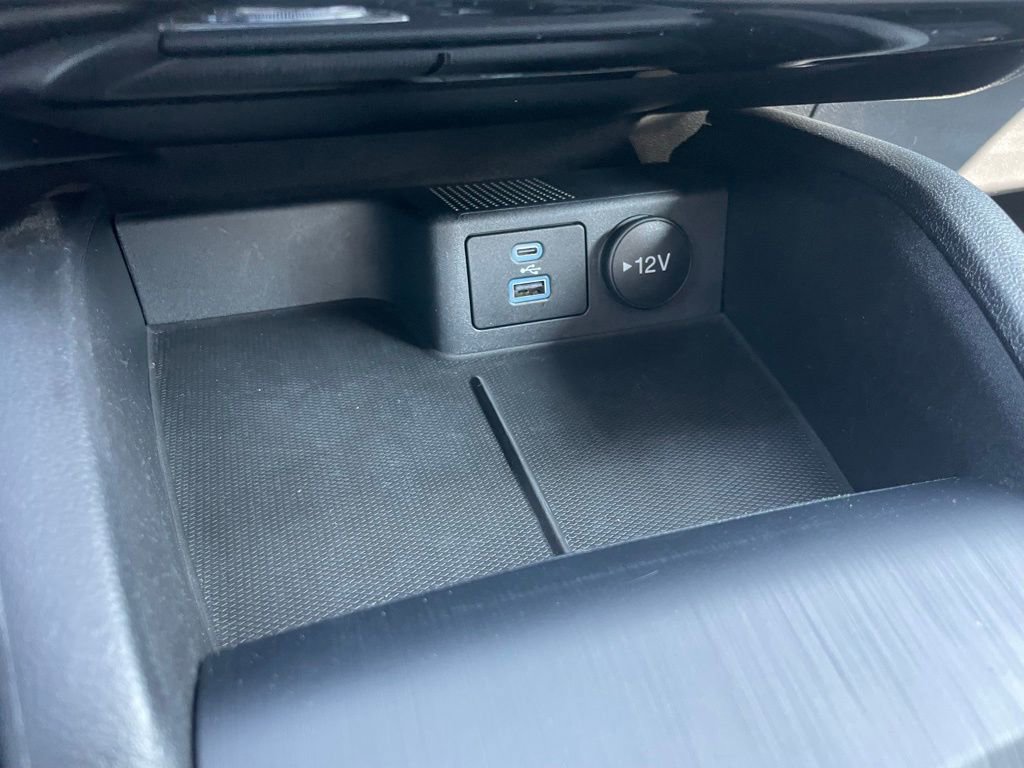 Used 2022 Ford Escape SE image 13