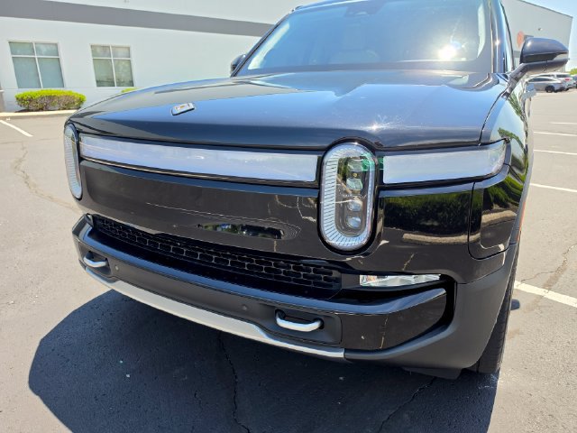 Used 2023 Rivian R1S Launch Edition Quad AWD/4WD image 14
