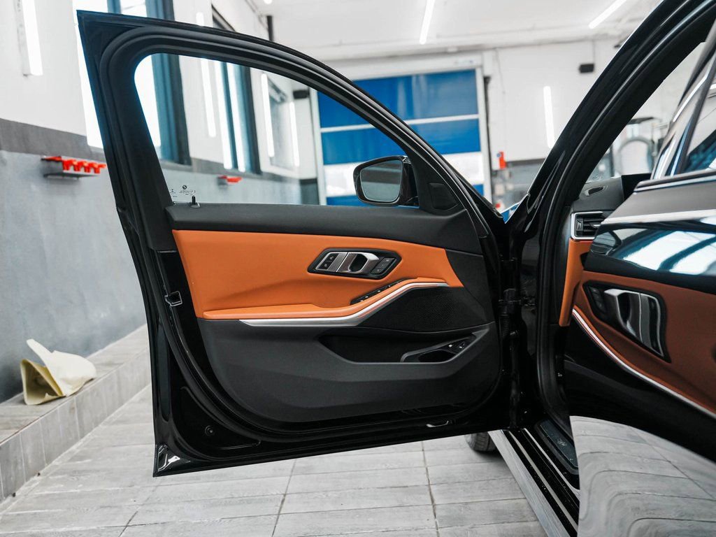 Used 2023 BMW 330e xDrive image 10