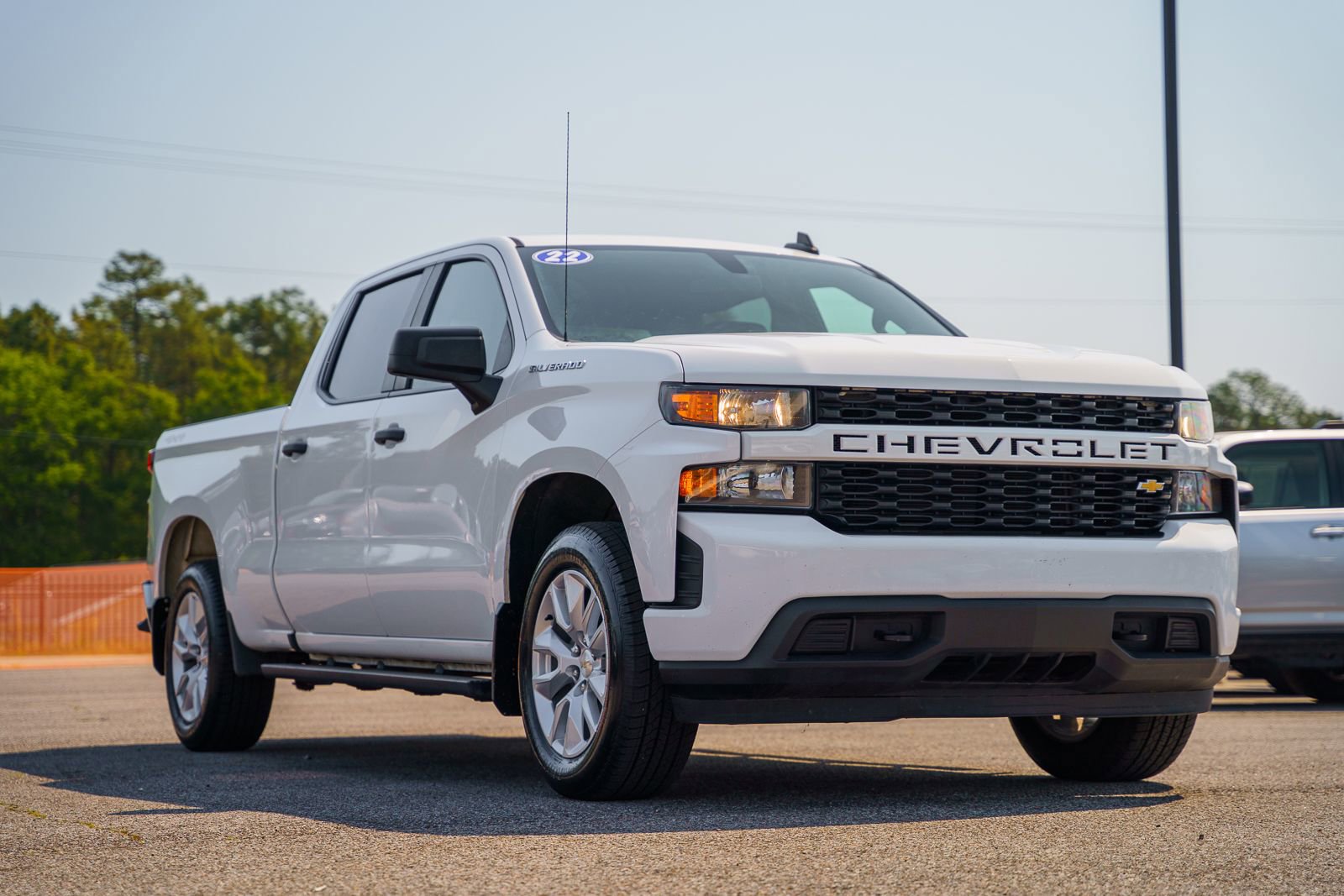 Used 2022 Chevrolet Silverado 1500 Custom AWD/4WD image 1
