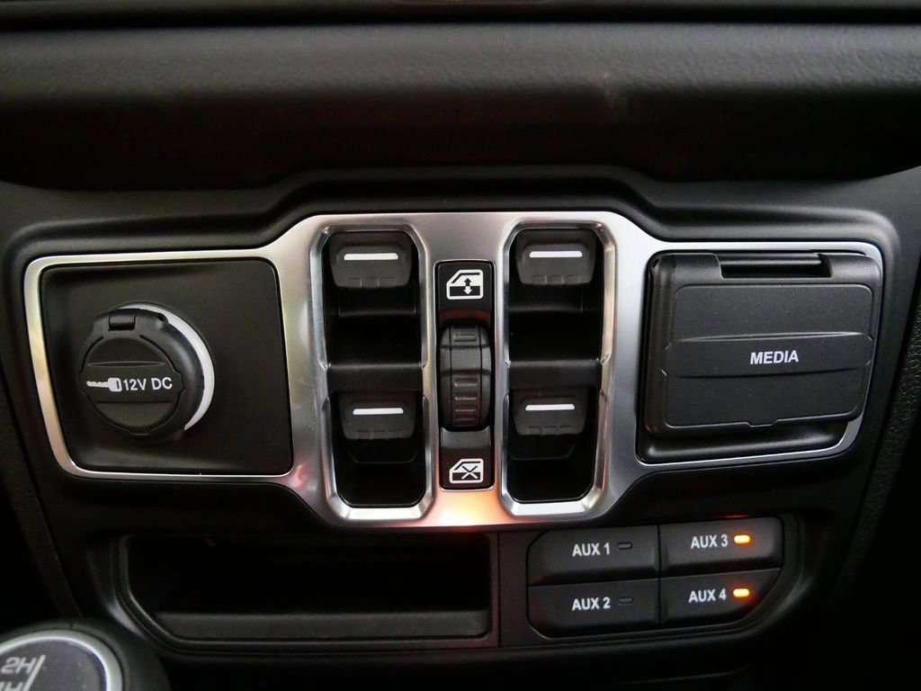 Certified 2024 Jeep Gladiator Sport w/ Premium Package image 48