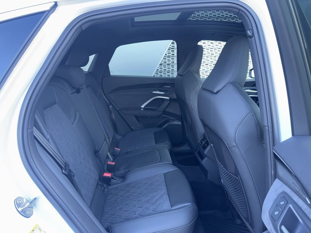 New 2025 Audi SQ5 Premium Plus image 23