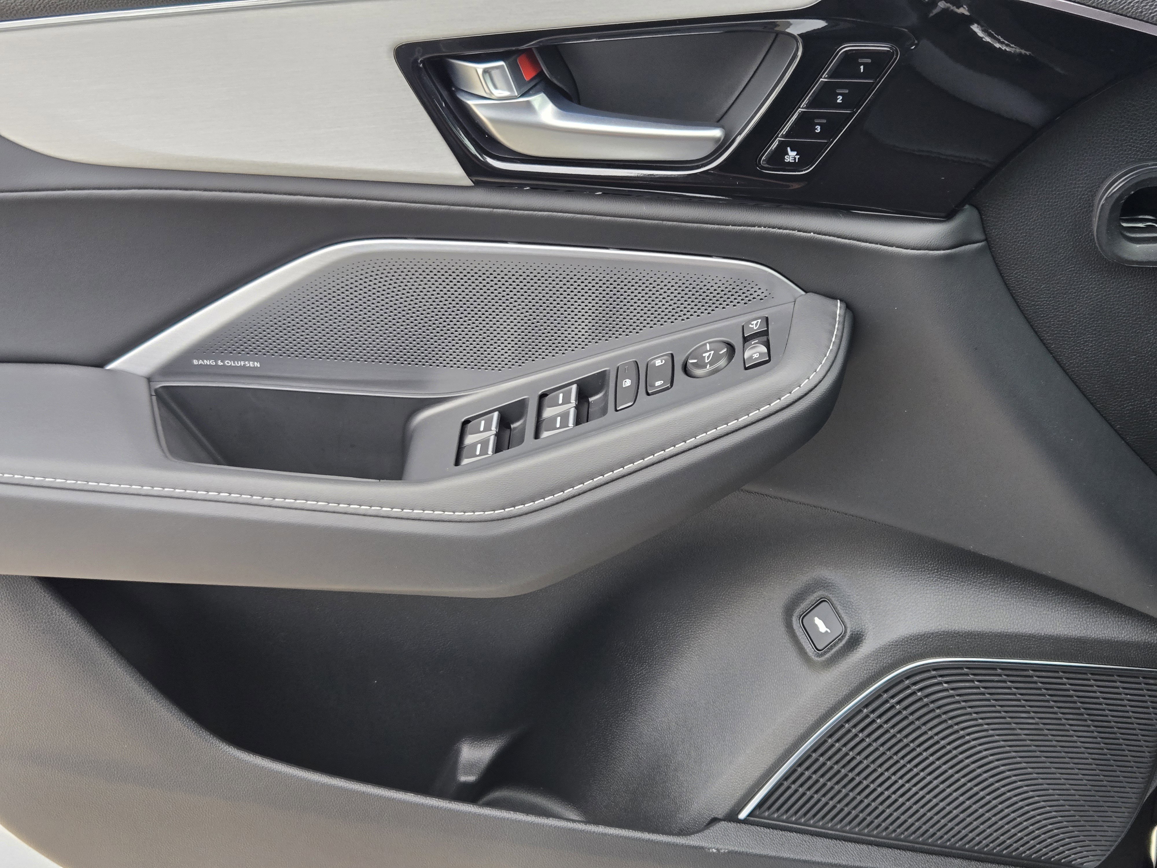 New 2026 Acura MDX FWD w/ Technology Package image 16