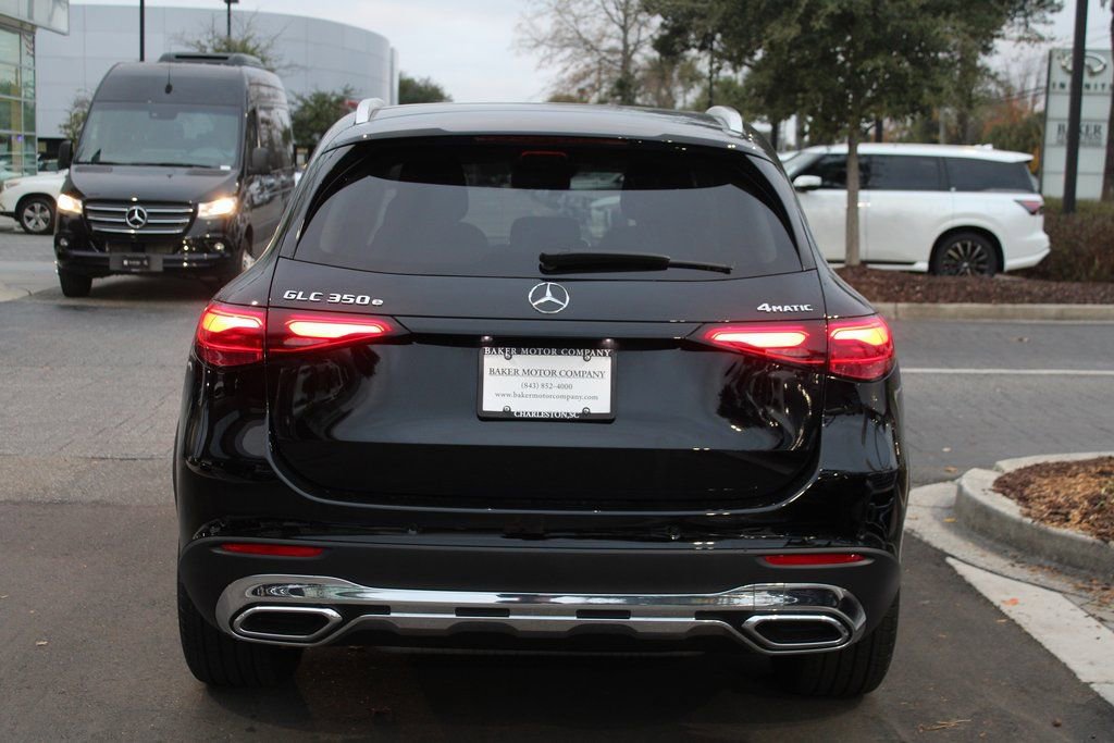 Used 2025 Mercedes-Benz GLC 350e 4MATIC image 7