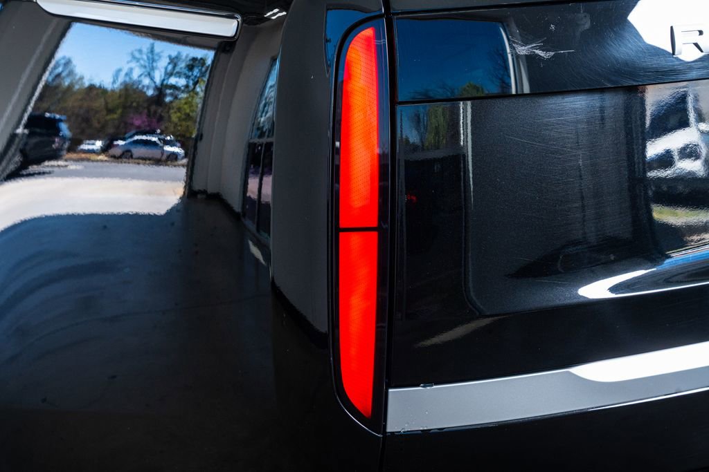 Used 2025 Land Rover Range Rover Autobiography image 23