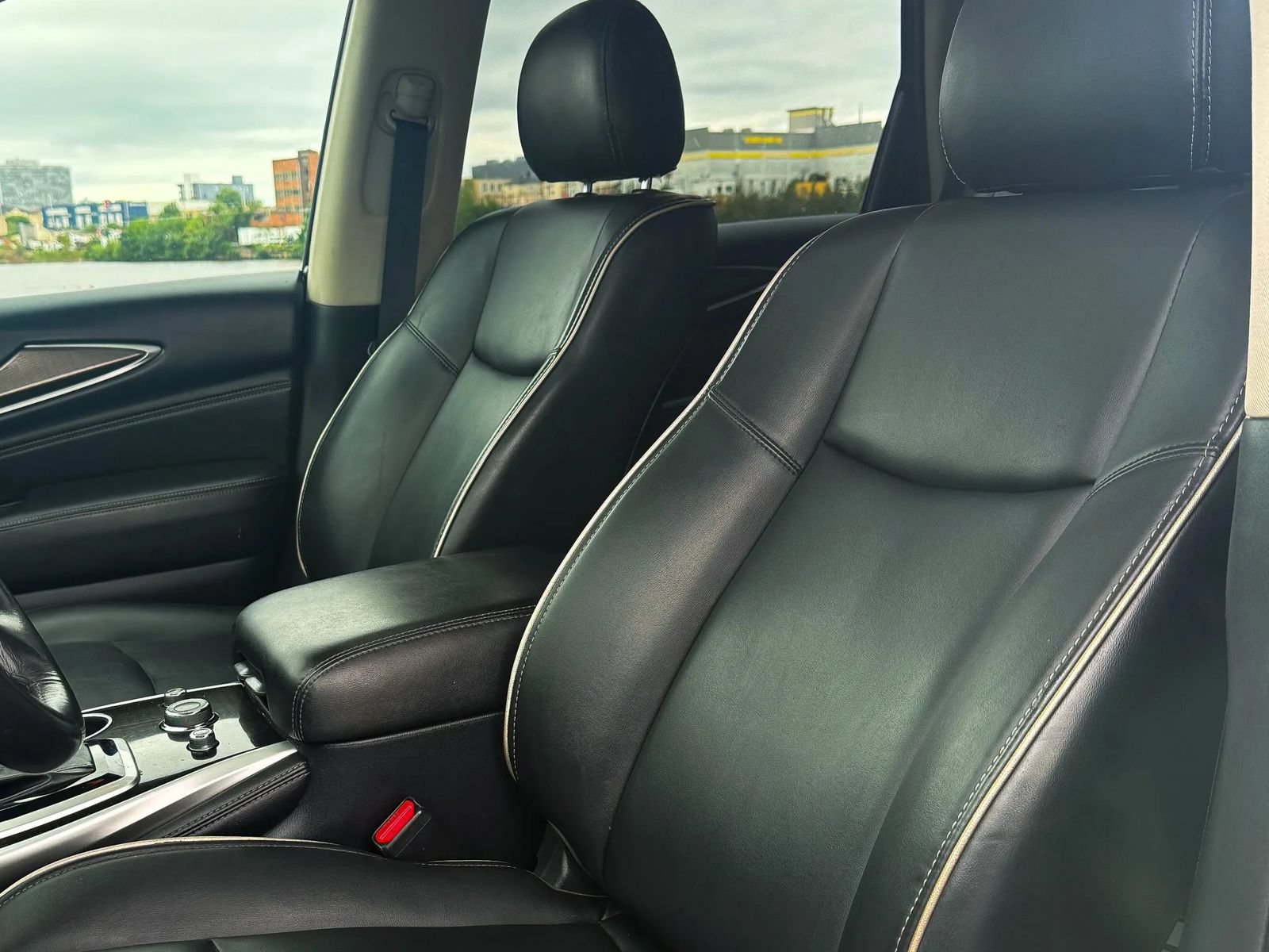 Used 2019 INFINITI QX60 Pure AWD/4WD image 32
