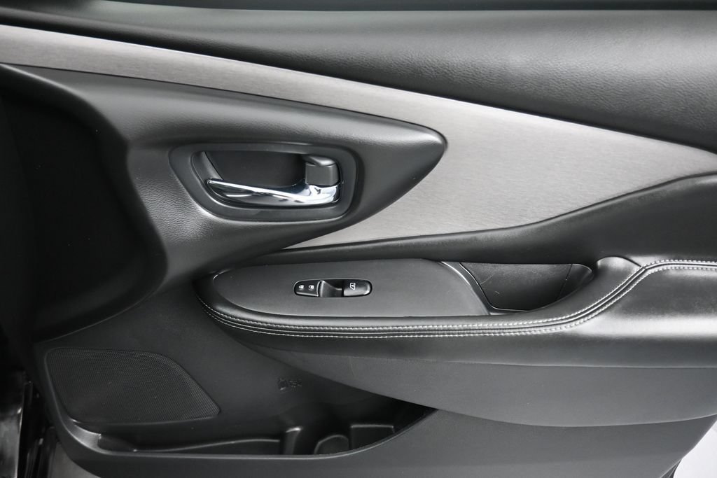 Used 2022 Nissan Murano SV FWD image 36