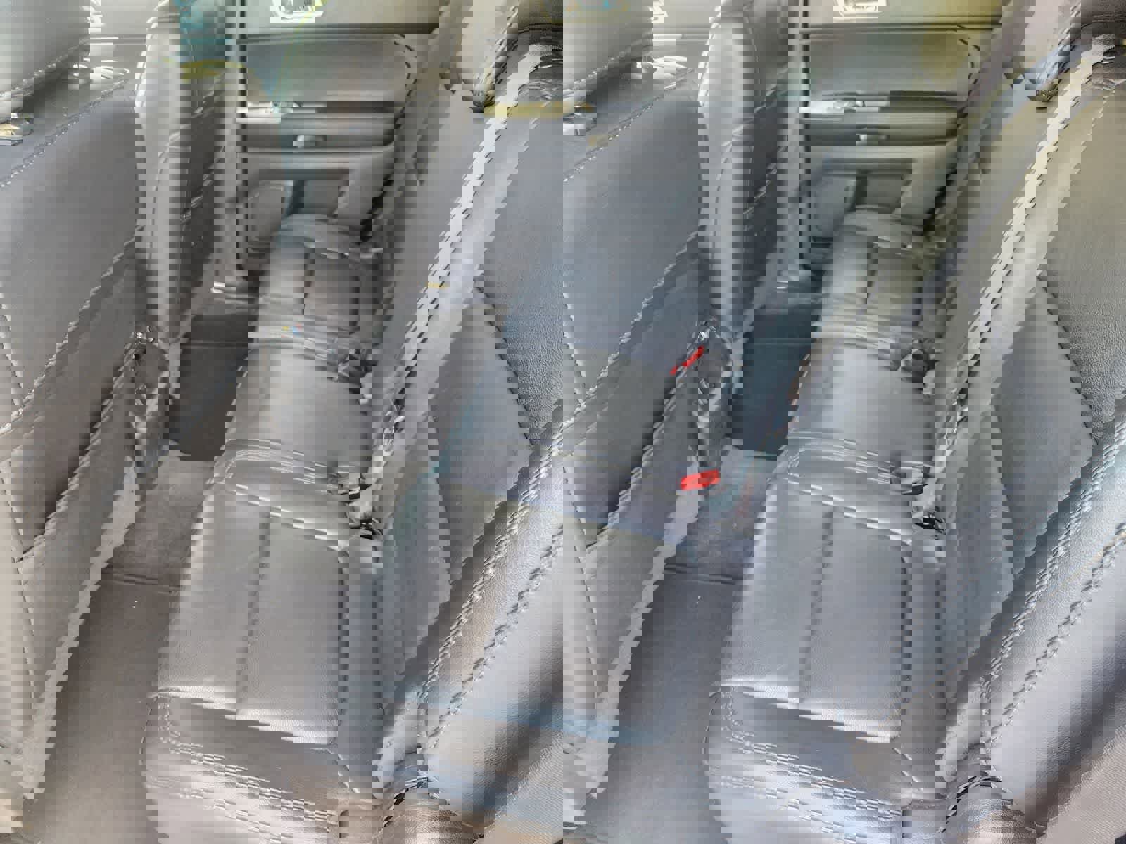 Used 2013 Ford Explorer XLT image 28