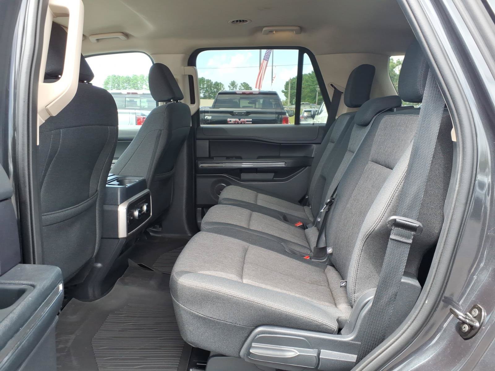 Used 2024 Ford Expedition XLT AWD/4WD image 22