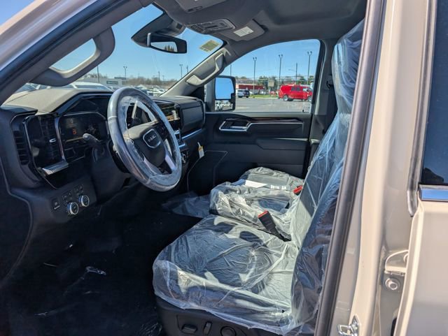 New 2026 GMC Sierra 2500 SLE w/ SLE Value Package; image 14