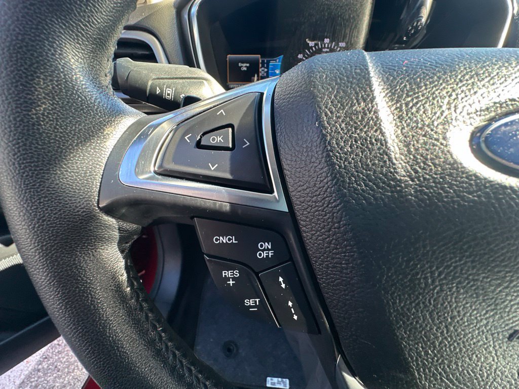 Used 2017 Ford Fusion SE w/ Fusion SE Technology Package AWD/4WD image 10
