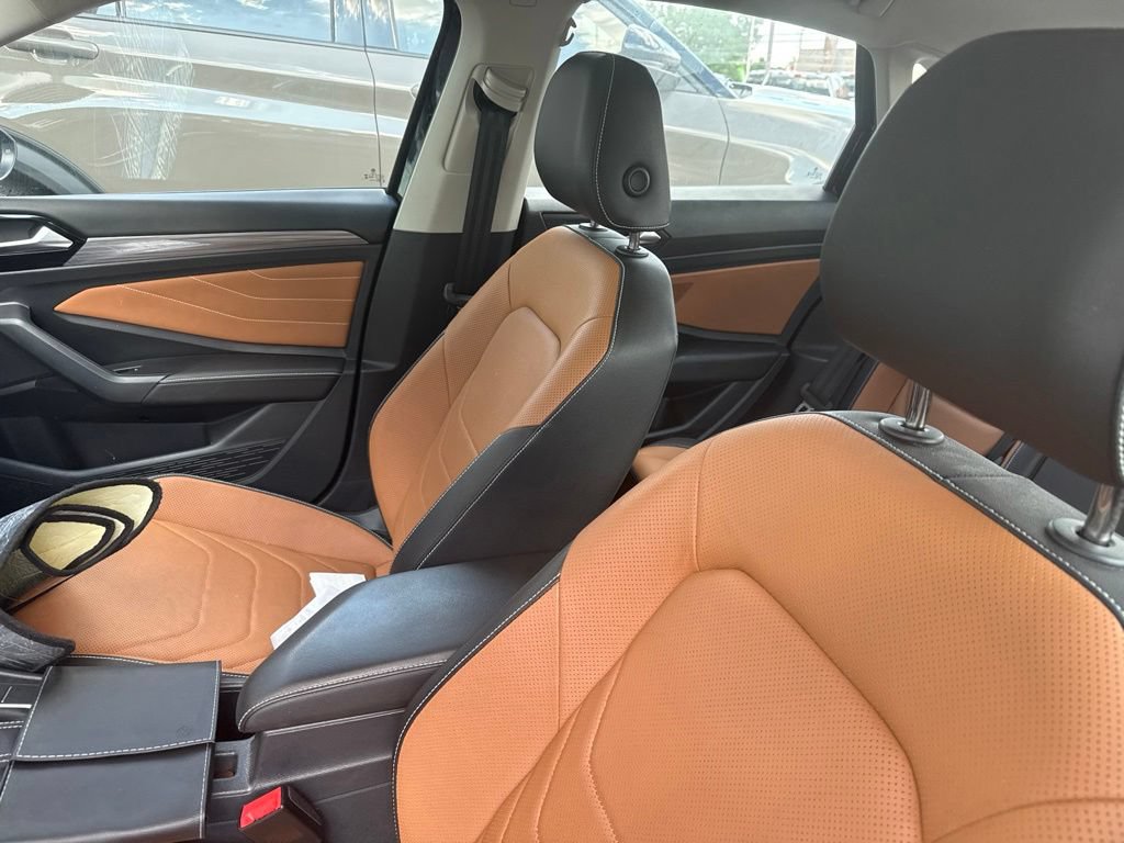 Used 2023 Volkswagen Jetta SEL FWD image 6