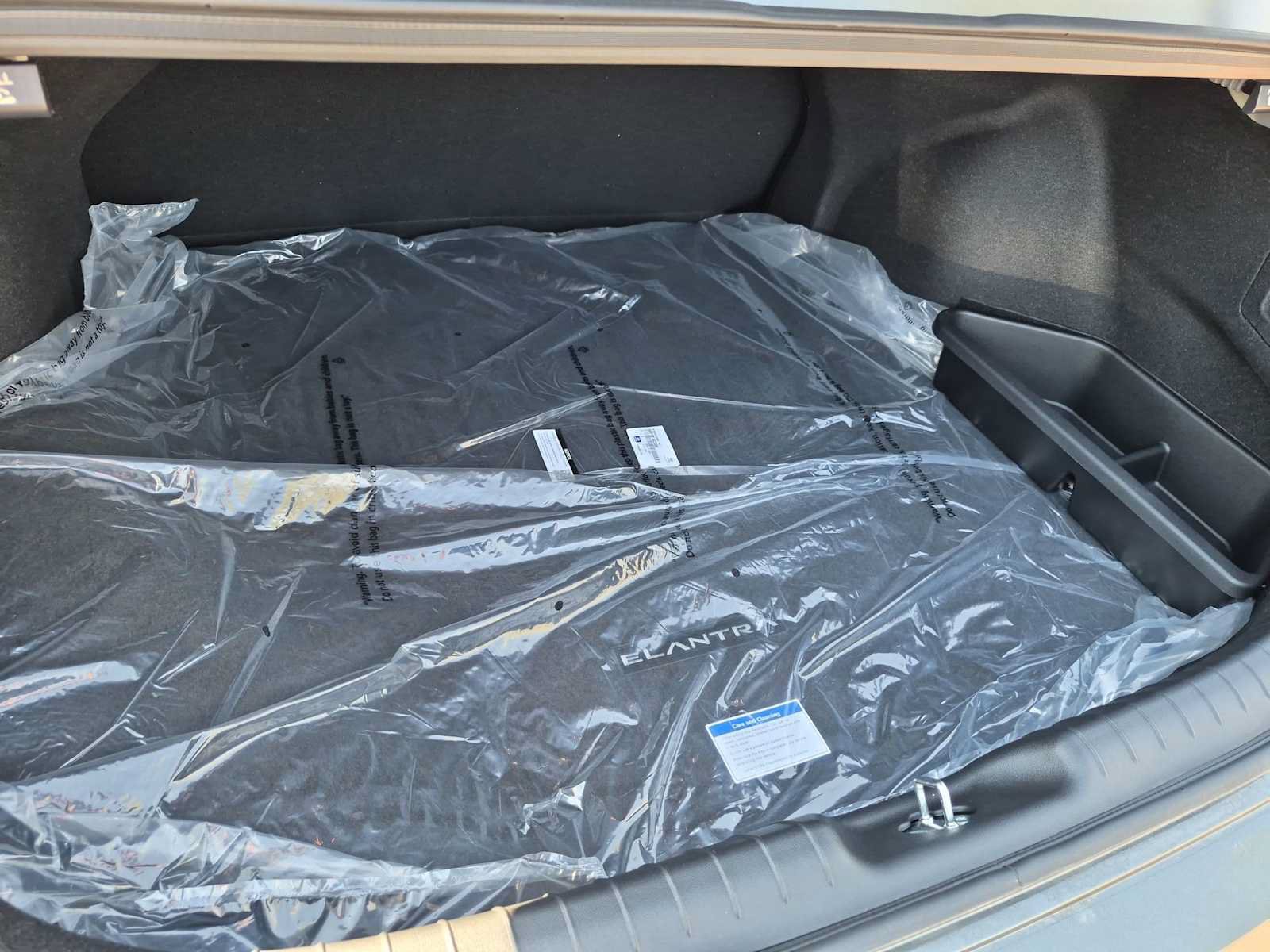 New 2026 Hyundai Elantra Sport w/ Cargo Package FWD image 31