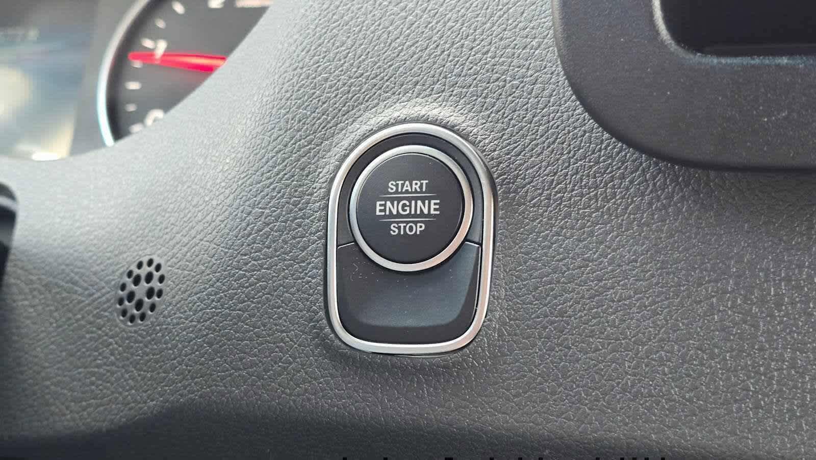 Used 2025 Mercedes-Benz Sprinter 2500 image 37