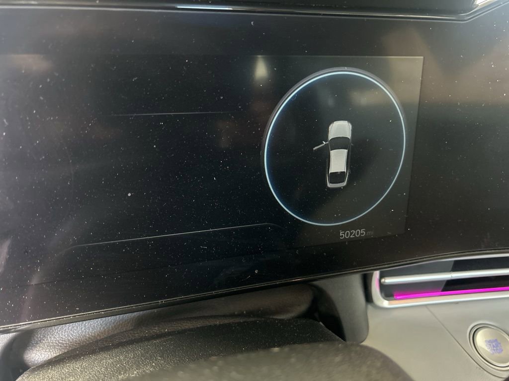 Used 2022 Hyundai Elantra Limited w/ Cargo Package image 5