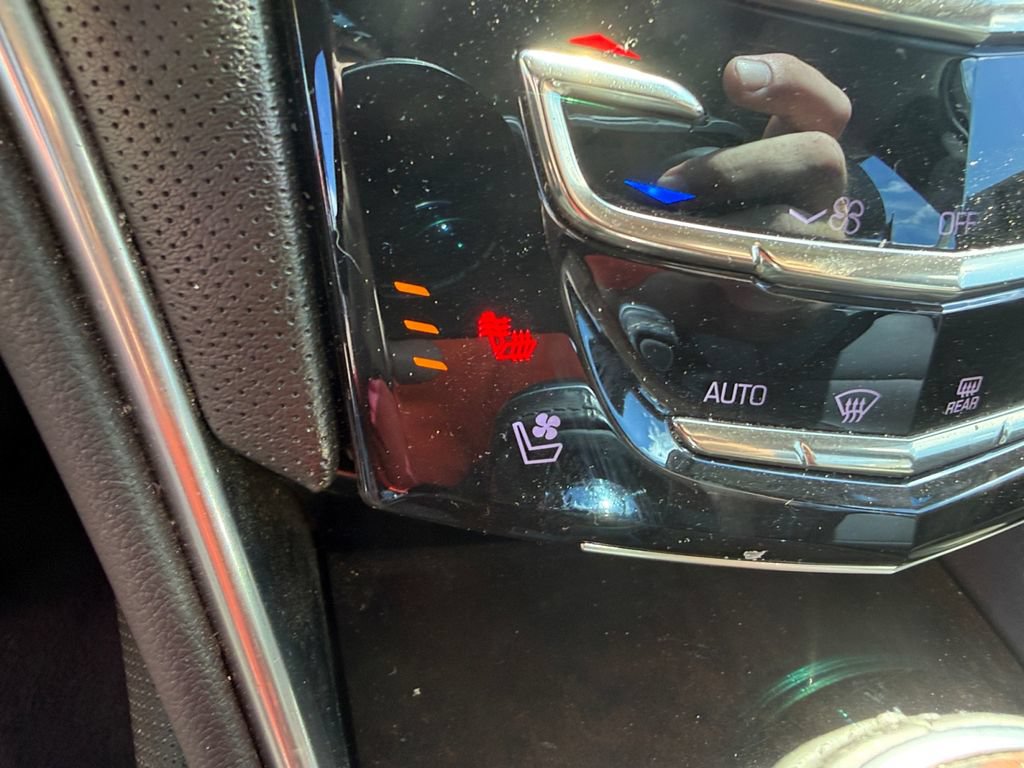 Used 2014 Cadillac XTS Luxury FWD image 31
