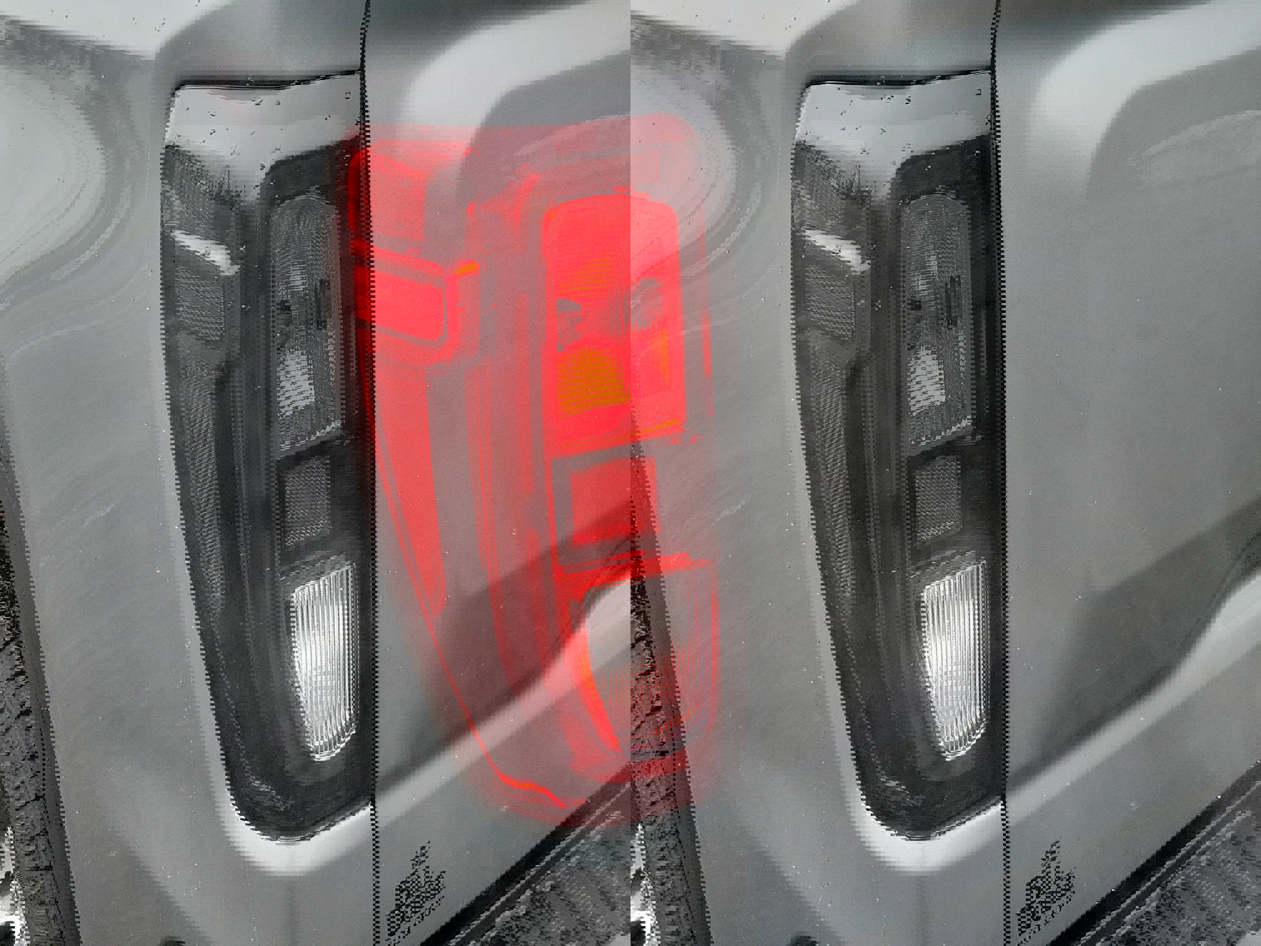 New 2026 GMC Sierra 1500 SLE w/ X31 Off-Road Package AWD/4WD image 15