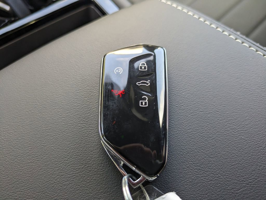 New 2026 Volkswagen Atlas Cross Sport SEL image 30