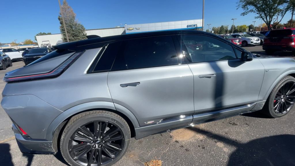 New 2026 Cadillac Lyriq V image 9