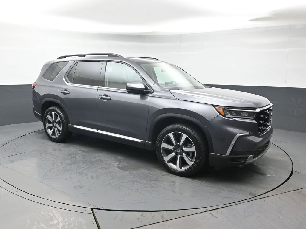 Used 2025 Honda Pilot Elite image 8
