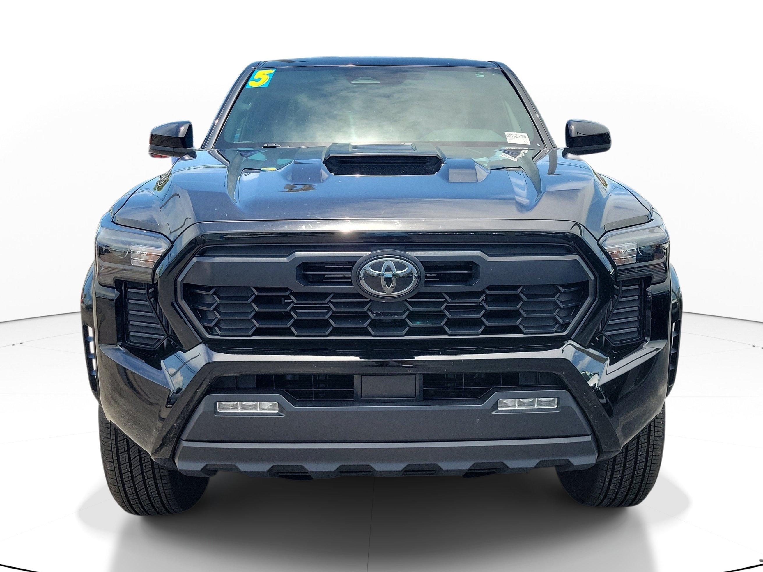 Used 2025 Toyota Tacoma TRD Sport AWD/4WD image 2