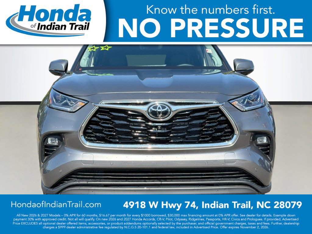 Used 2026 Toyota Highlander Limited AWD/4WD image 4