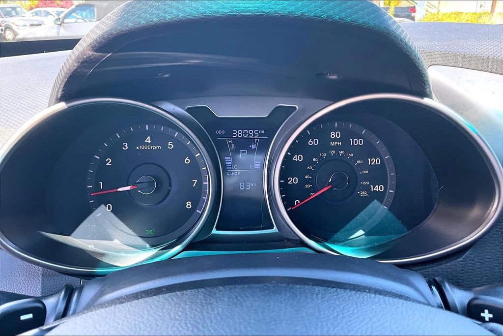 Used 2016 Hyundai Veloster w/ Option Group 02 FWD image 25