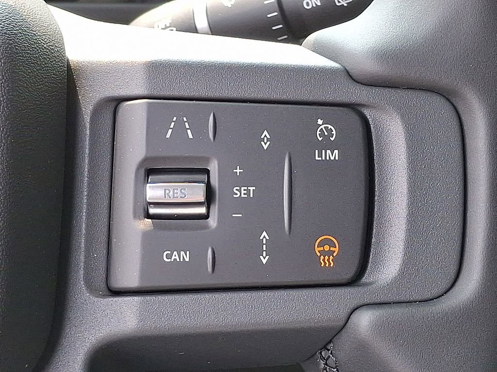 New 2025 Land Rover Defender 110 S image 15