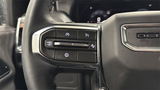 Used 2025 GMC Yukon XL Denali image 18