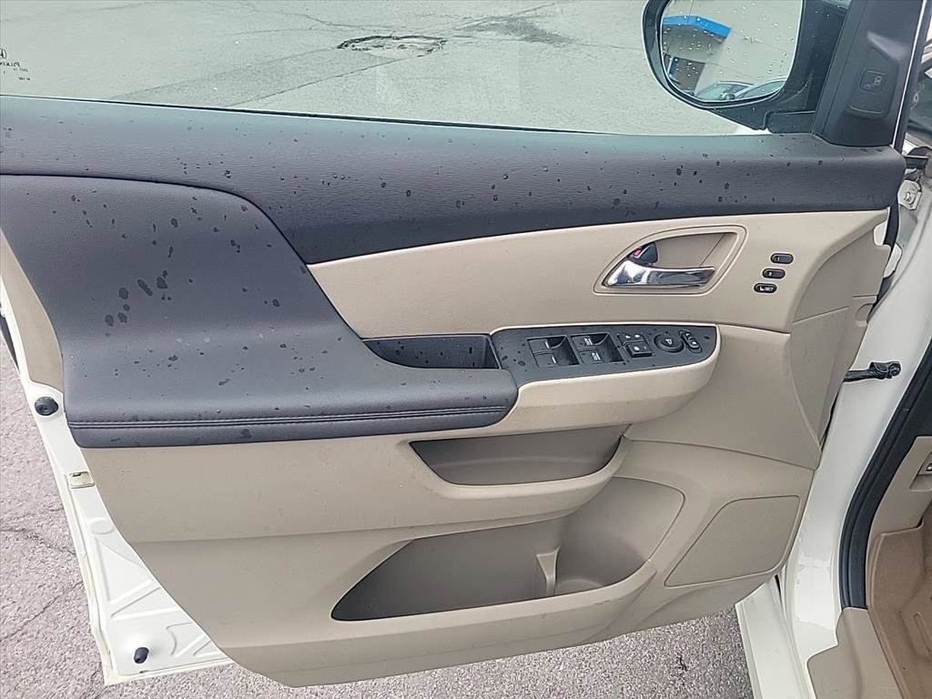 Used 2015 Honda Odyssey Touring Elite image 19