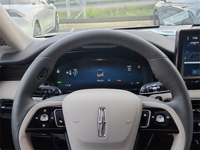 New 2024 Lincoln Corsair Grand Touring image 9