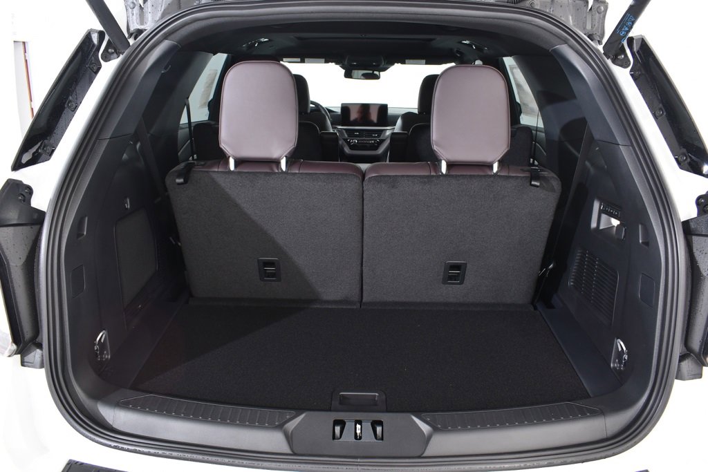 New 2026 Ford Explorer Platinum w/ LUX Leather Package image 21