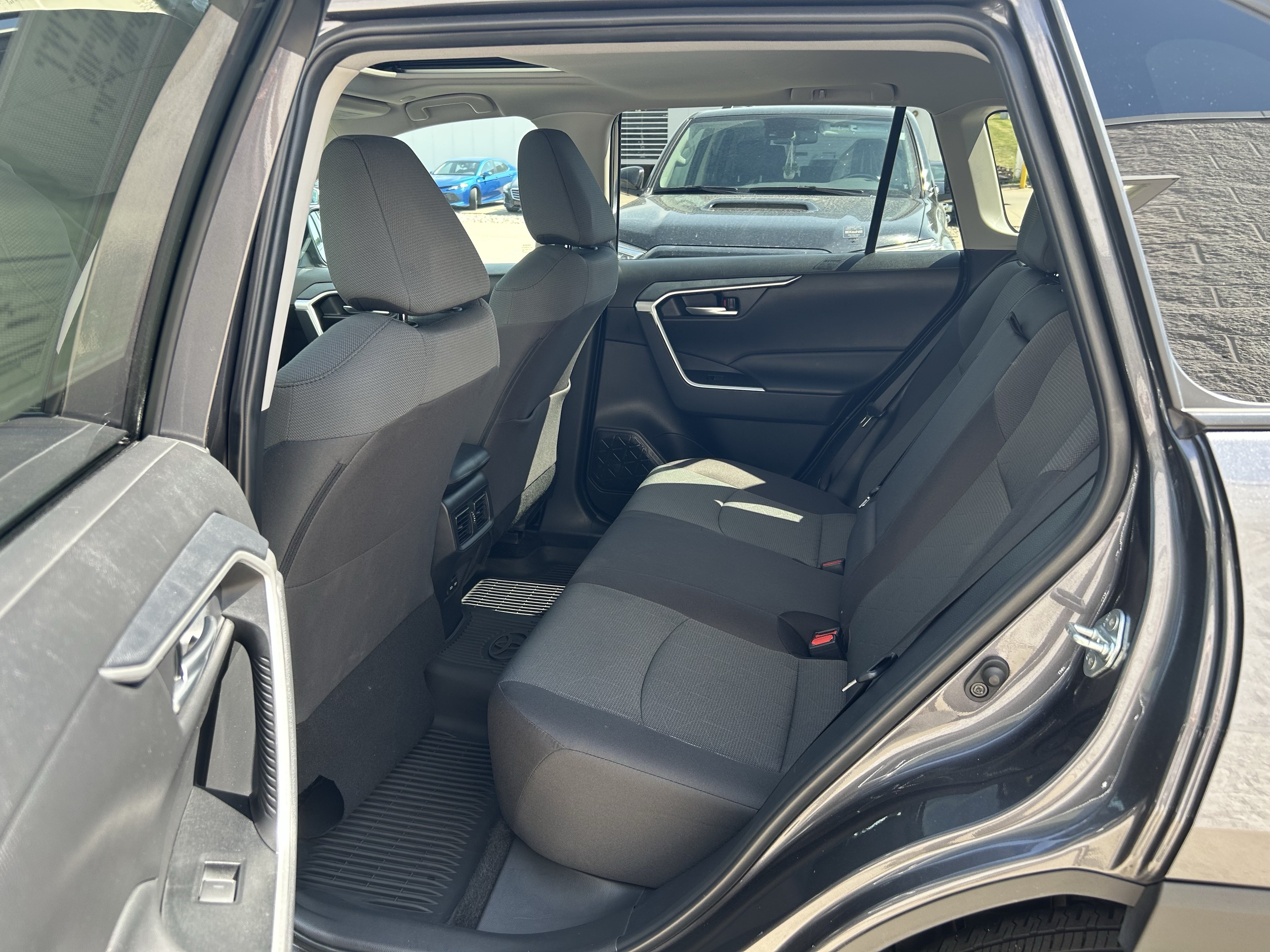 Certified 2024 Toyota RAV4 XLE w/ Convenience Package AWD/4WD image 17