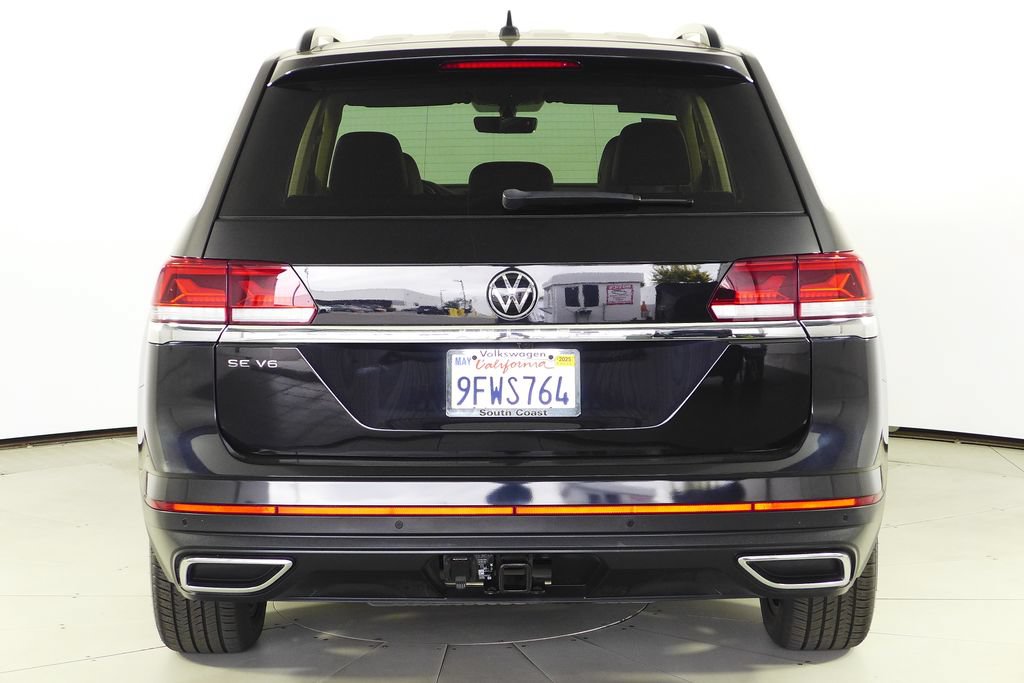 Used 2023 Volkswagen Atlas SE w/ Black Wheel Package FWD image 8