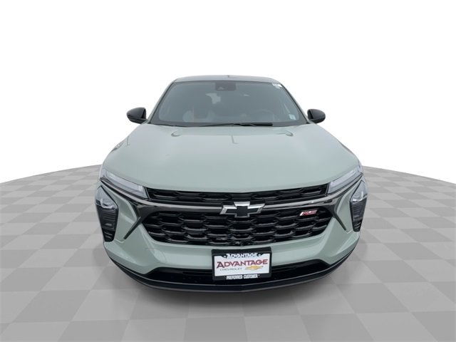 Certified 2024 Chevrolet Trax RS w/ Driver Confidence Package image 3