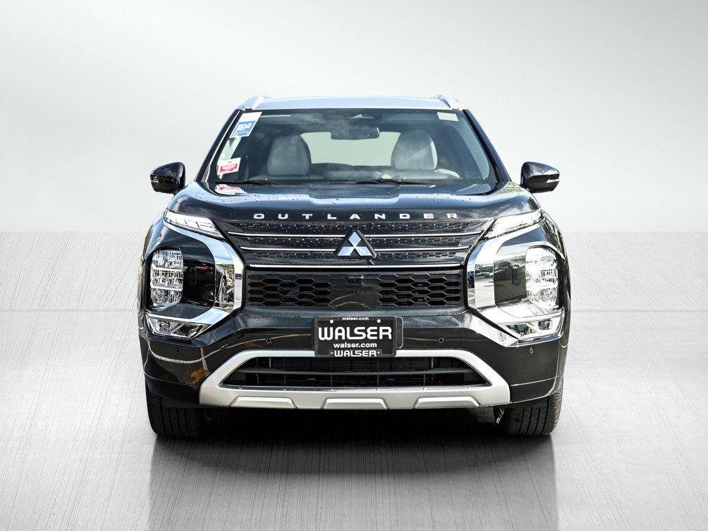 New 2025 Mitsubishi Outlander SEL image 2