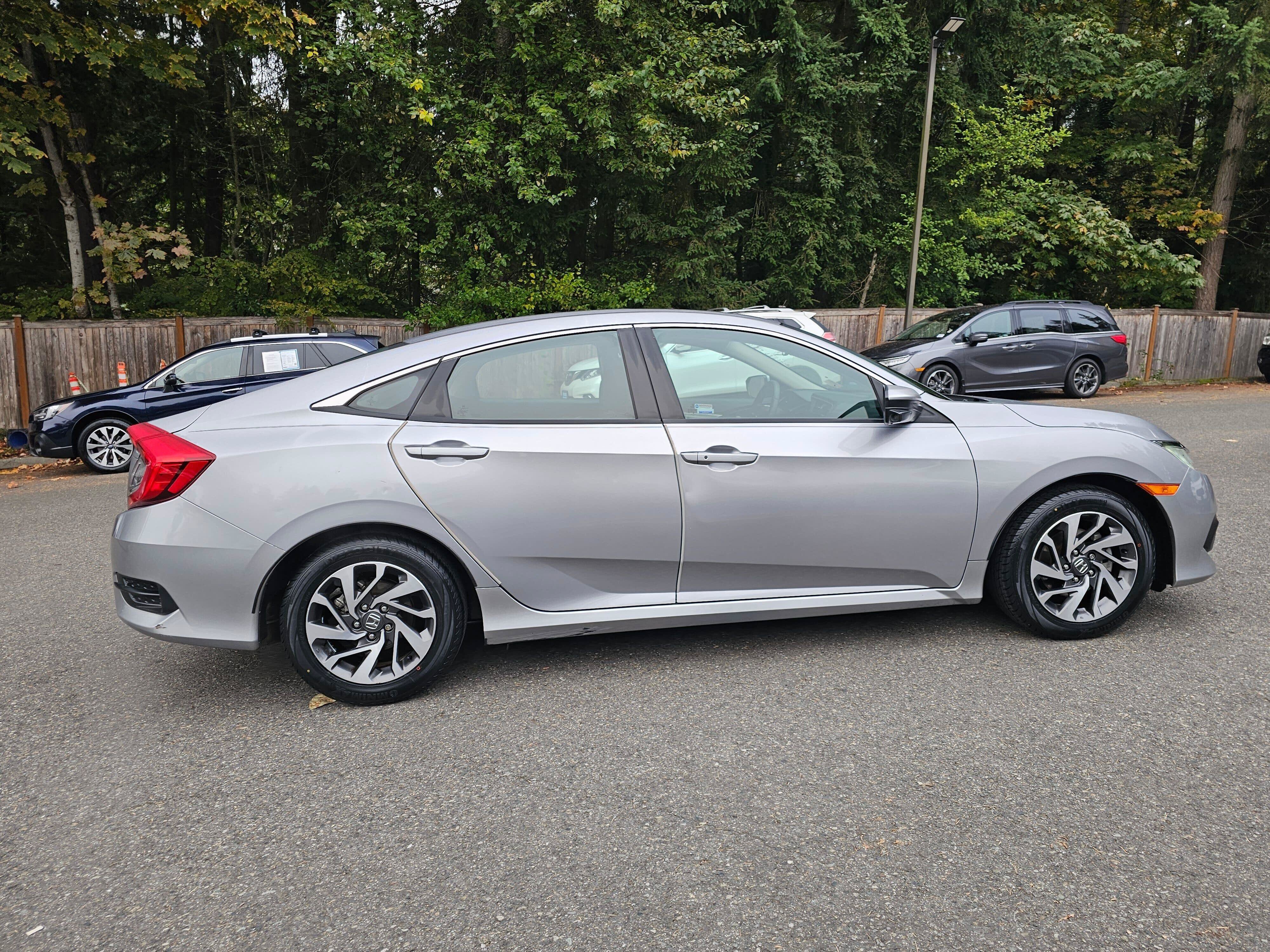 Used 2016 Honda Civic EX image 8