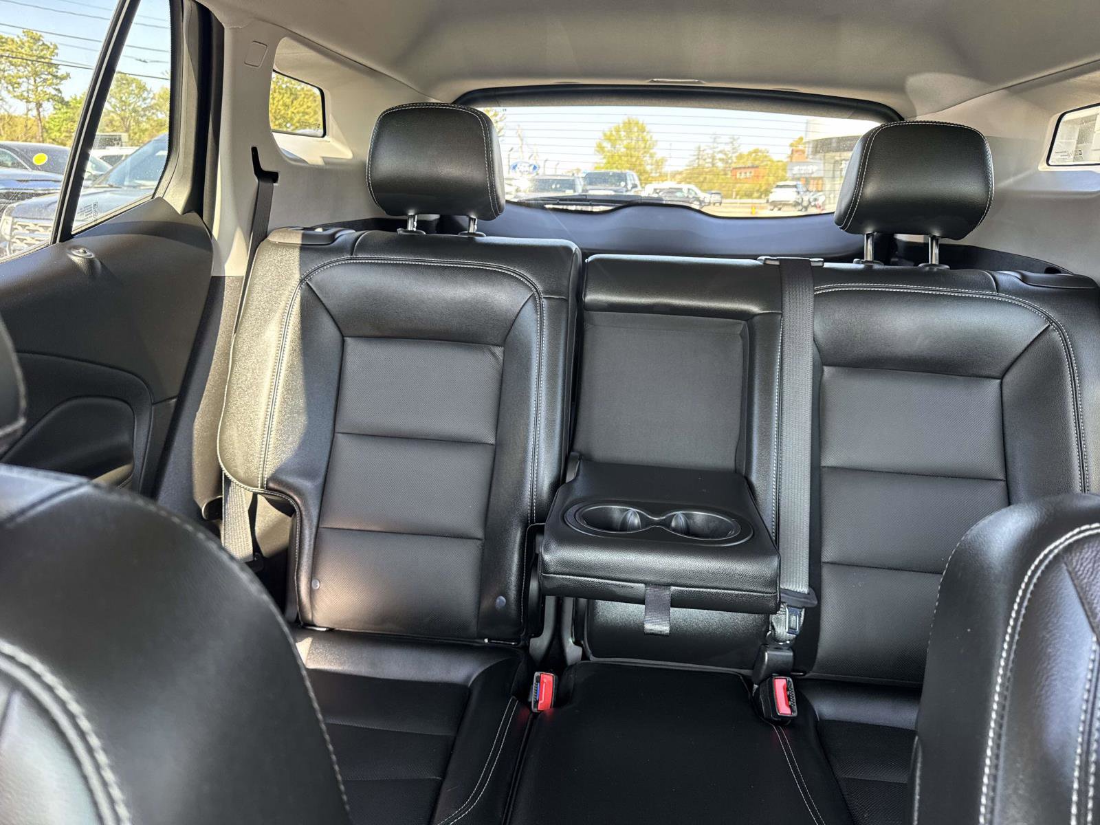 Used 2024 GMC Terrain SLT AWD/4WD image 40