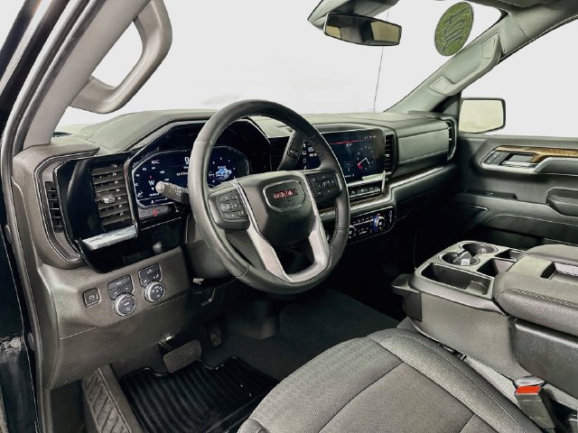 Used 2024 GMC Sierra 1500 Elevation AWD/4WD image 18