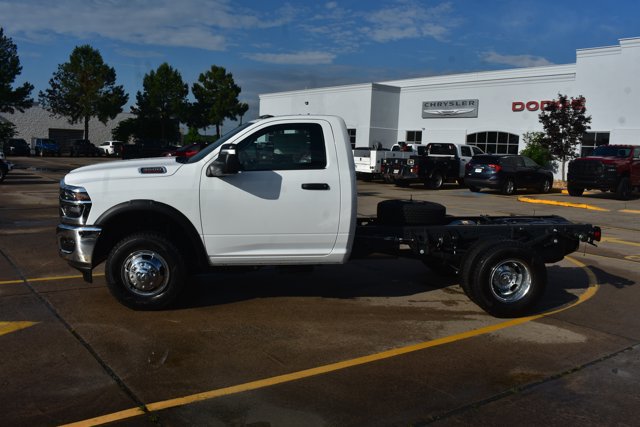 New 2026 RAM 3500 Tradesman AWD/4WD image 8