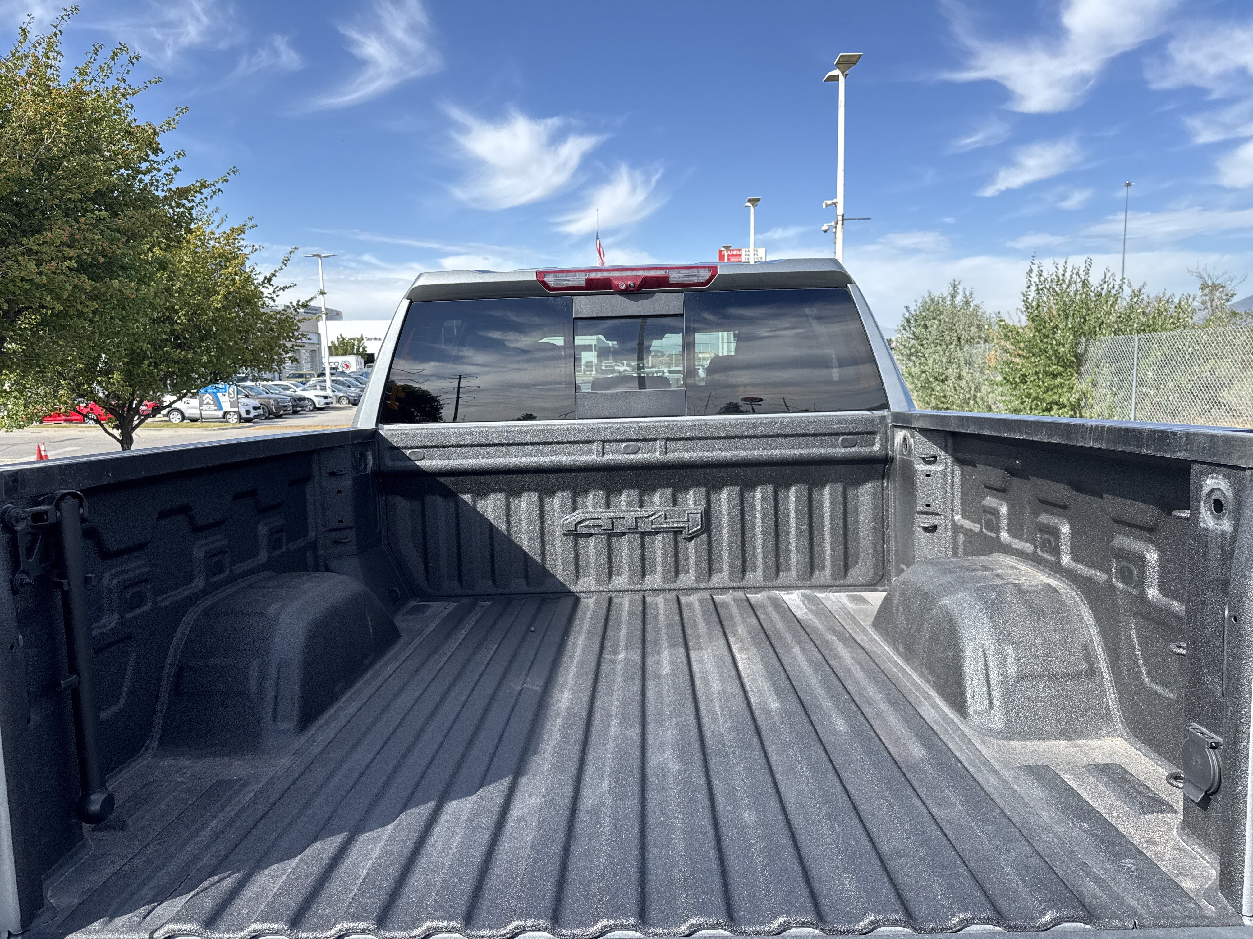 Used 2024 GMC Sierra 1500 AT4 w/ Technology Package AWD/4WD image 30