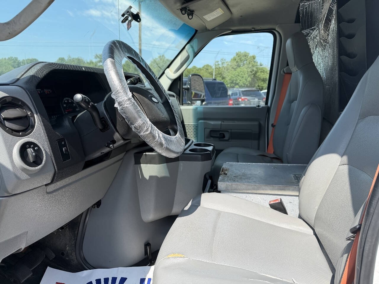 Used 2013 Ford E-150 and Econoline 150 RWD image 10