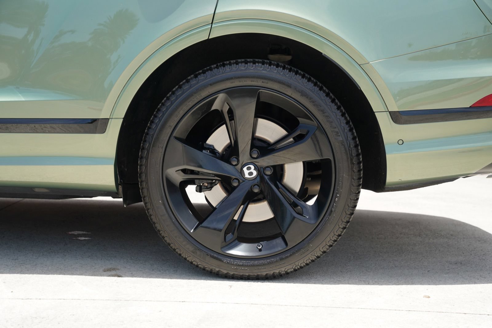 Used 2022 Bentley Bentayga AWD/4WD image 8