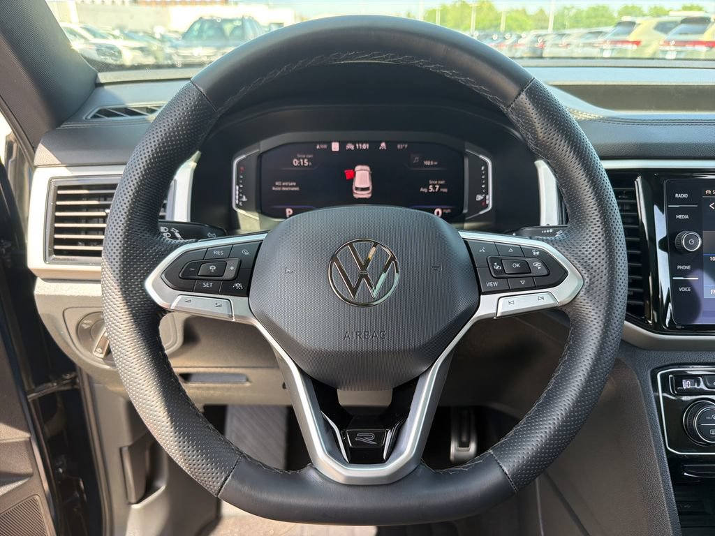 Used 2023 Volkswagen Atlas Cross Sport SEL R-Line AWD/4WD image 11